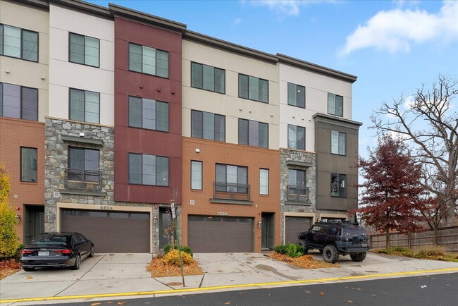 property at 4902 Trail Vista Ln