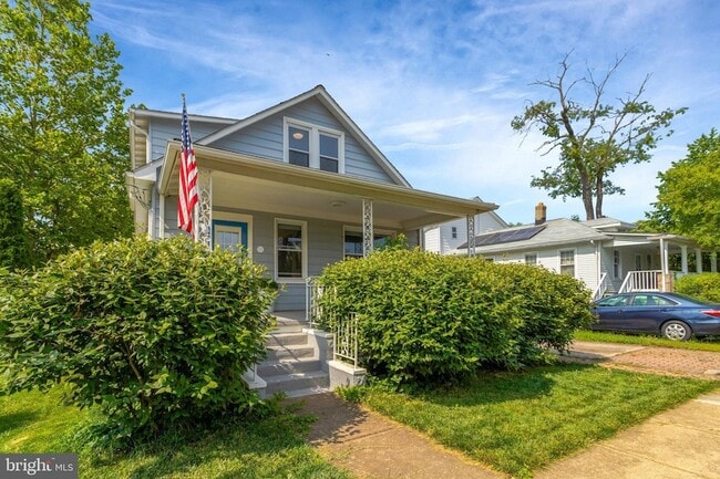 property at 915 20th St S
