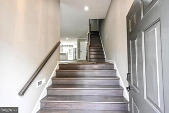 9425 William Kirk Ln in Burke, VA - Building Photo - Building Photo