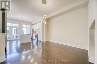 18 Golden Trail in Vaughan, ON - Building Photo - Building Photo