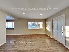 829 Calle Catalpa in Thousand Oaks, CA - Foto de edificio - Building Photo