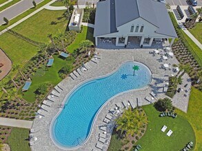 477 Waterford Dr in Lake Alfred, FL - Building Photo - Building Photo