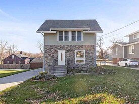 683 42nd St in Des Moines, IA - Building Photo