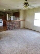 857 Briscoe Rd in Elton, LA - Building Photo