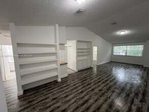 18336 NW 68th Ave in Hialeah, FL - Building Photo - Building Photo