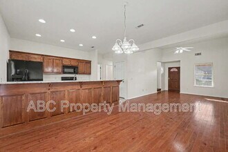 3006 SW Deerfield Blvd in Bentonville, AR - Building Photo - Building Photo