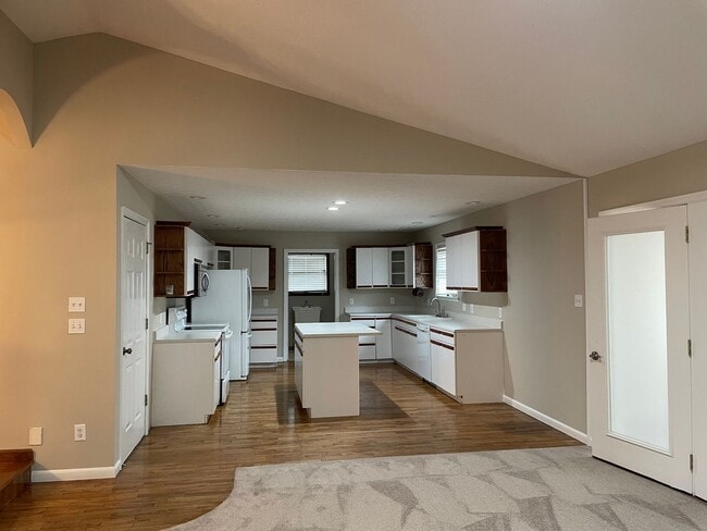 1401 Misty Ridge Dr in Lenoir City, TN - Building Photo - Building Photo