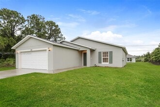873 SW Saltonstall Terrace in Port St. Lucie, FL - Building Photo - Building Photo