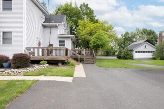 42 Park Ave-Unit -1B in Suffern, NY - Building Photo - Building Photo