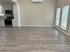 220 St Croix Dr in Pointblank, TX - Building Photo - Building Photo