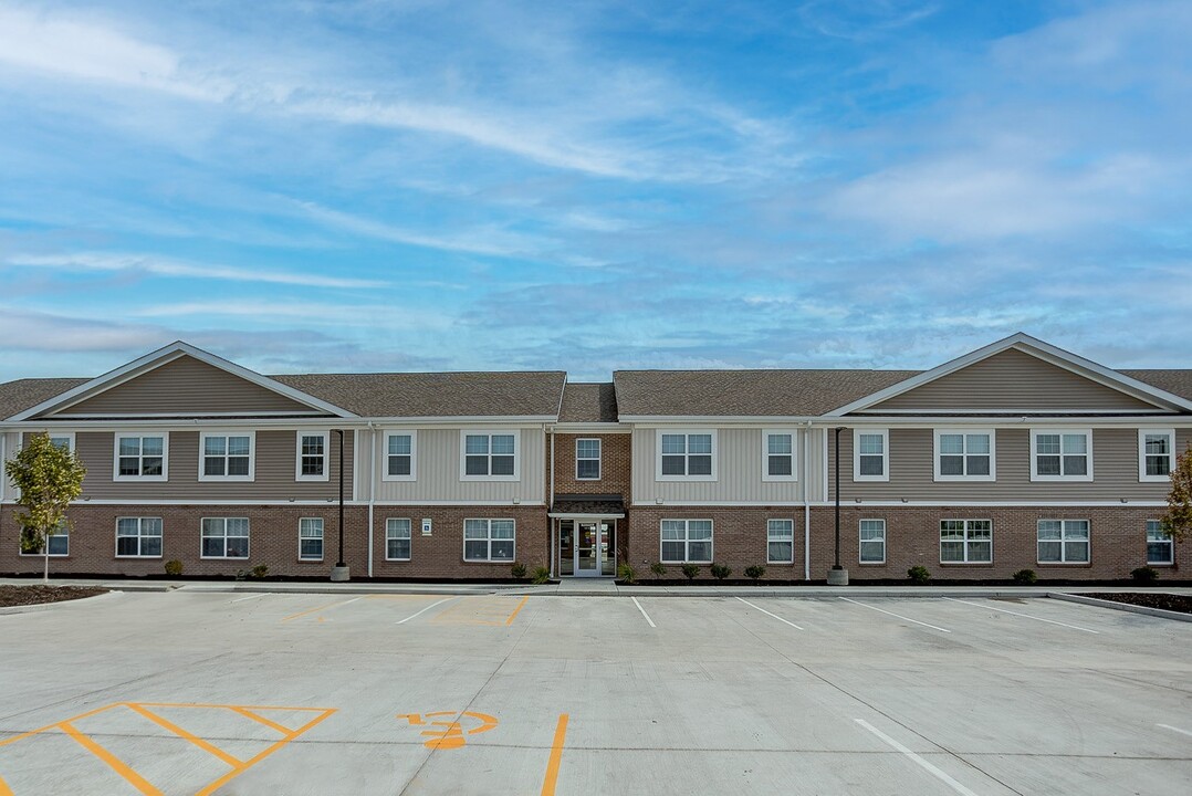 McKay Manor in Breese, IL - Foto de edificio