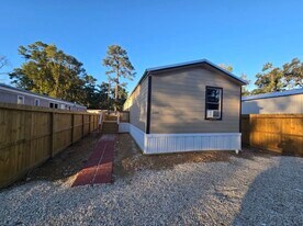 21205 Brazos Dr in New Caney, TX - Building Photo