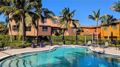 9051 Capistrano St N in Naples, FL - Foto de edificio - Building Photo