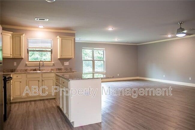 4131 W Sardinia Way in Fayetteville, AR - Building Photo - Building Photo