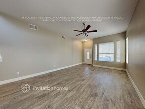 8049 Sweet Clover Ct in Las Vegas, NV - Building Photo - Building Photo