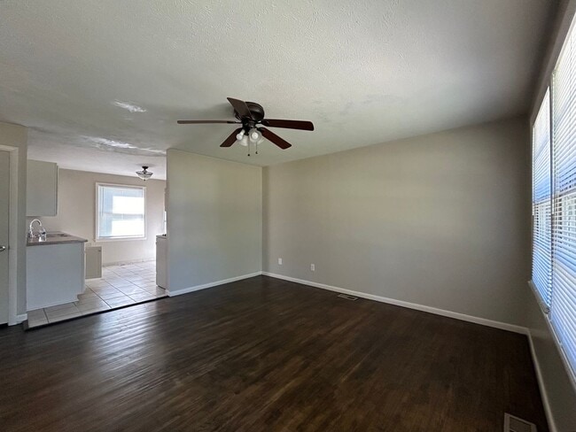 4545 S Laclede St in Wichita, KS - Building Photo - Building Photo