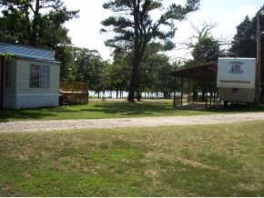 Marina Village Mobile Home Park in Stigler, OK - Foto de edificio