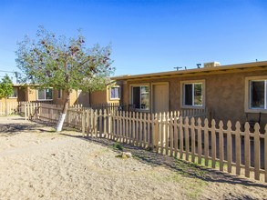 Alegre Apartments in Phoenix, AZ - Building Photo - Building Photo