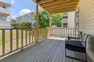 27 Murray Hill Rd, Unit 1 in Cambridge, MA - Building Photo