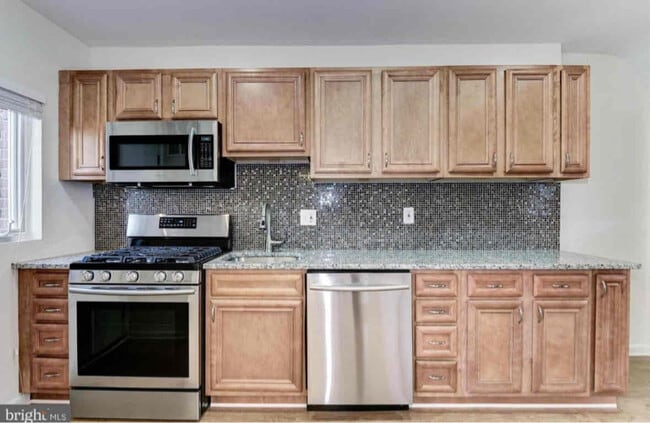 528 Oakwood St SE in Washington, DC - Building Photo - Building Photo
