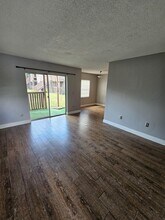 9003 Westchester Cir in Tampa, FL - Building Photo - Building Photo