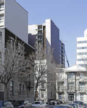 Le Catherine Condos in Montréal, QC - Building Photo - Building Photo