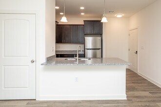 Holly Oaks in Aberdeen, MD - Building Photo - Interior Photo