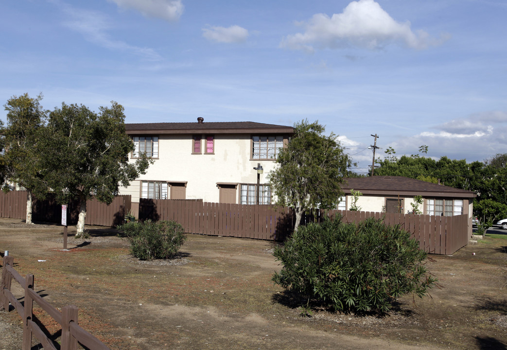 Burroughs Street Apartments in San Diego, CA - Building Photo