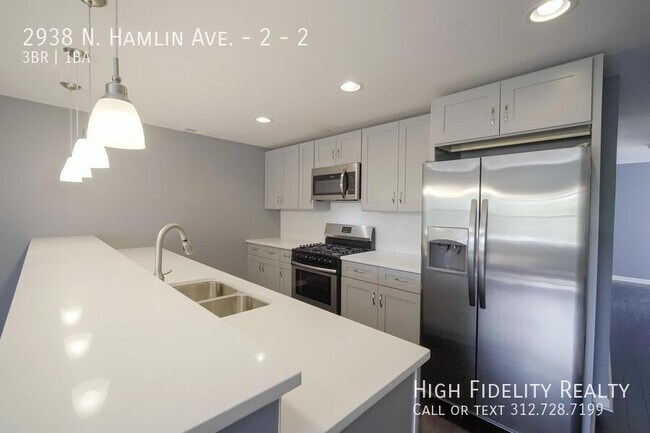 2938 N Hamlin Ave in Chicago, IL - Building Photo - Building Photo