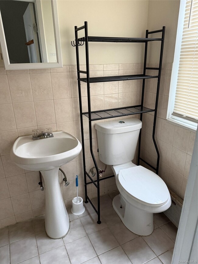 property at 186-05 Jamaica Ave