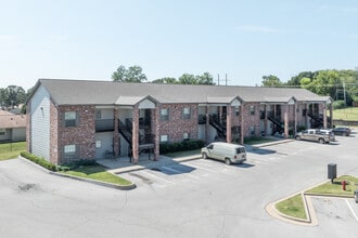 Oak View Apartments in Catoosa, OK - Building Photo - Building Photo