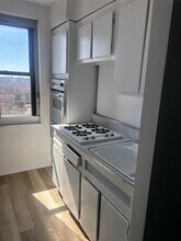 143 Bruce Ave in Yonkers, NY - Building Photo - Building Photo