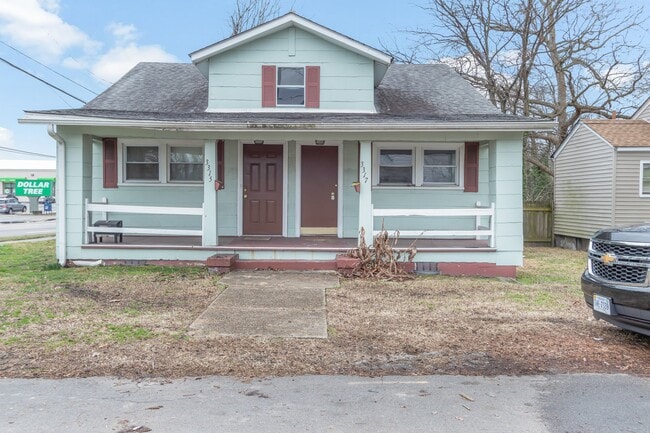 property at 3317 Clark Cir