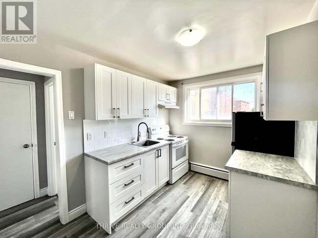 1 Balfour Pl