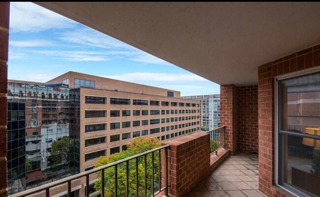 1230 23rd St NW in Washington, DC - Building Photo - Building Photo
