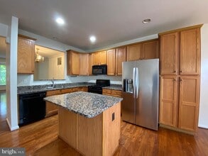 4929 Chaste Tree Pl in Woodbridge, VA - Building Photo - Building Photo