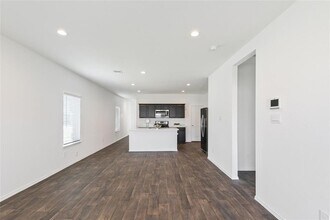 2443 Roaming Elk Ct in Spring, TX - Building Photo - Building Photo