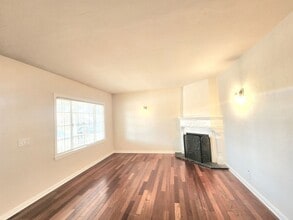 902 E Santa Inez Ave in San Mateo, CA - Building Photo - Building Photo