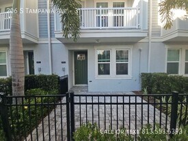 206 S Tampania Ave in Tampa, FL - Building Photo