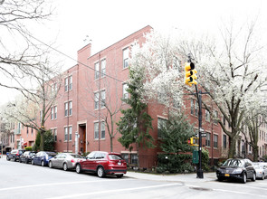 361 Clinton St in Brooklyn, NY - Foto de edificio - Building Photo