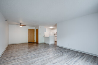 Riverside Apartments in River Falls, WI - Building Photo - Interior Photo