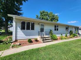 1516 Sycamore St in Ottawa, IL - Building Photo