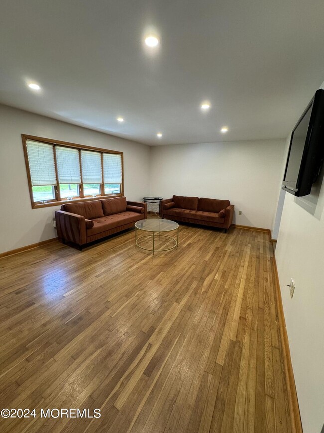 451 Brookside Ave in Ocean Township, NJ - Building Photo - Building Photo