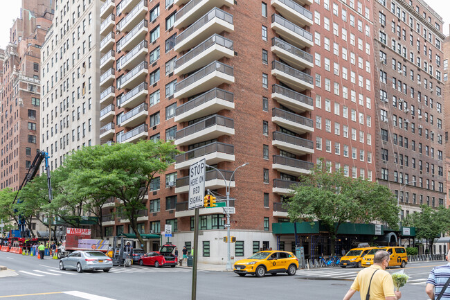 Claremont House in New York, NY - Building Photo - Building Photo