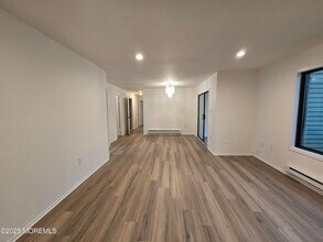 218 Medford Ct in Englishtown, NJ - Building Photo - Building Photo