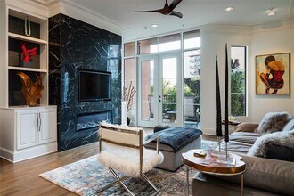 3535 Gillespie St in Dallas, TX - Building Photo - Building Photo
