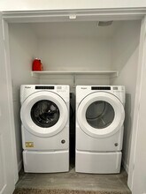 1089 Waterway Ln in Saratoga Springs, UT - Foto de edificio - Building Photo