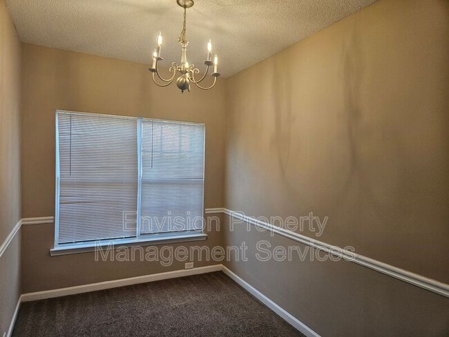 2318 Hackamore Dr in Atlanta, GA - Building Photo - Building Photo