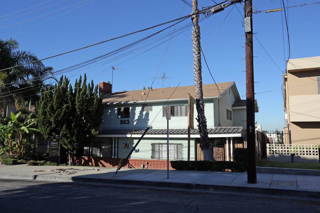 Edgewood Apartments in Inglewood, CA - Building Photo