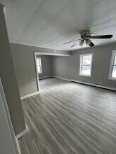 29 Church St, Unit 1 in Killingly, CT - Building Photo - Building Photo